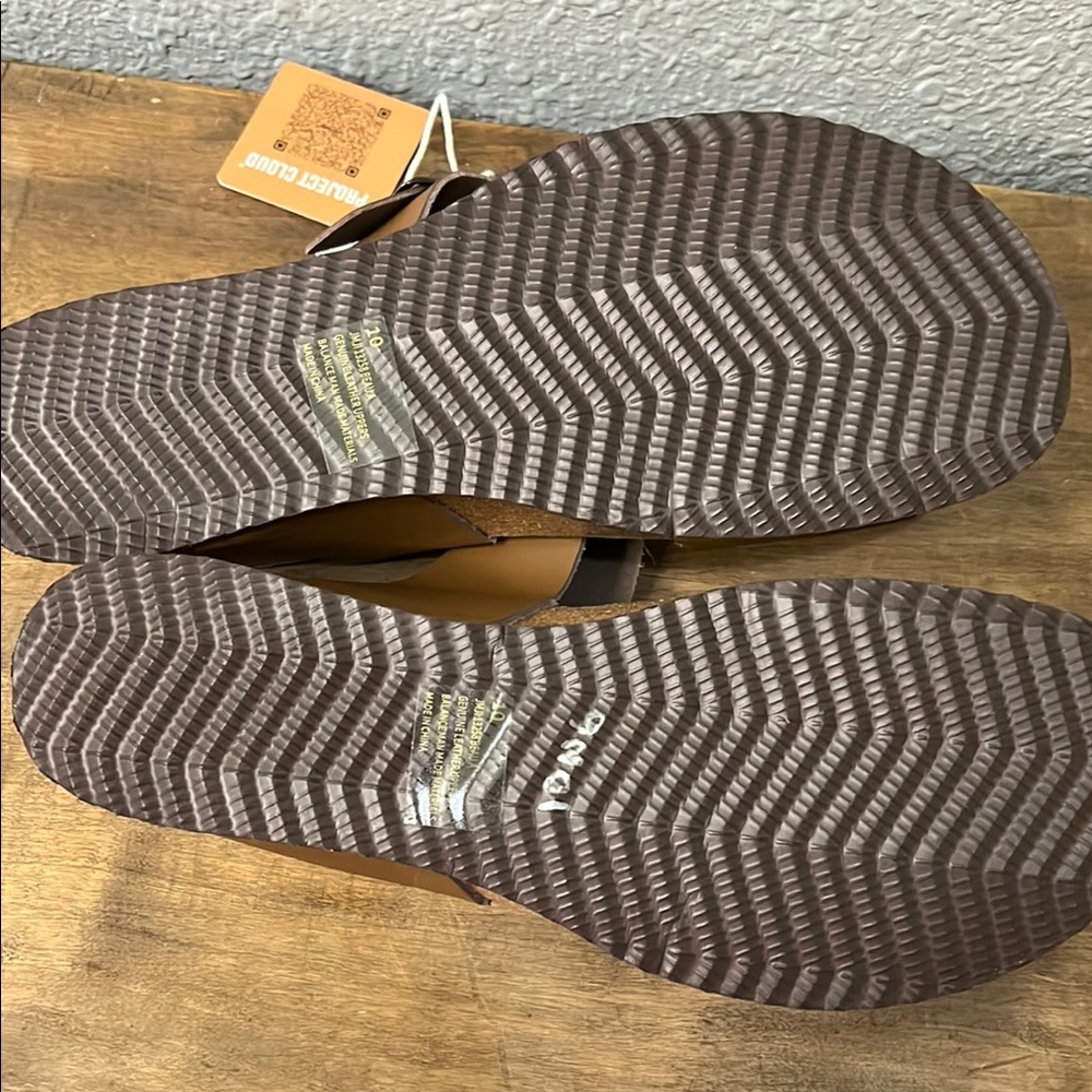 Project Cloud Tan Sandals with Buckle size 10 NWT - Picture 5 of 6